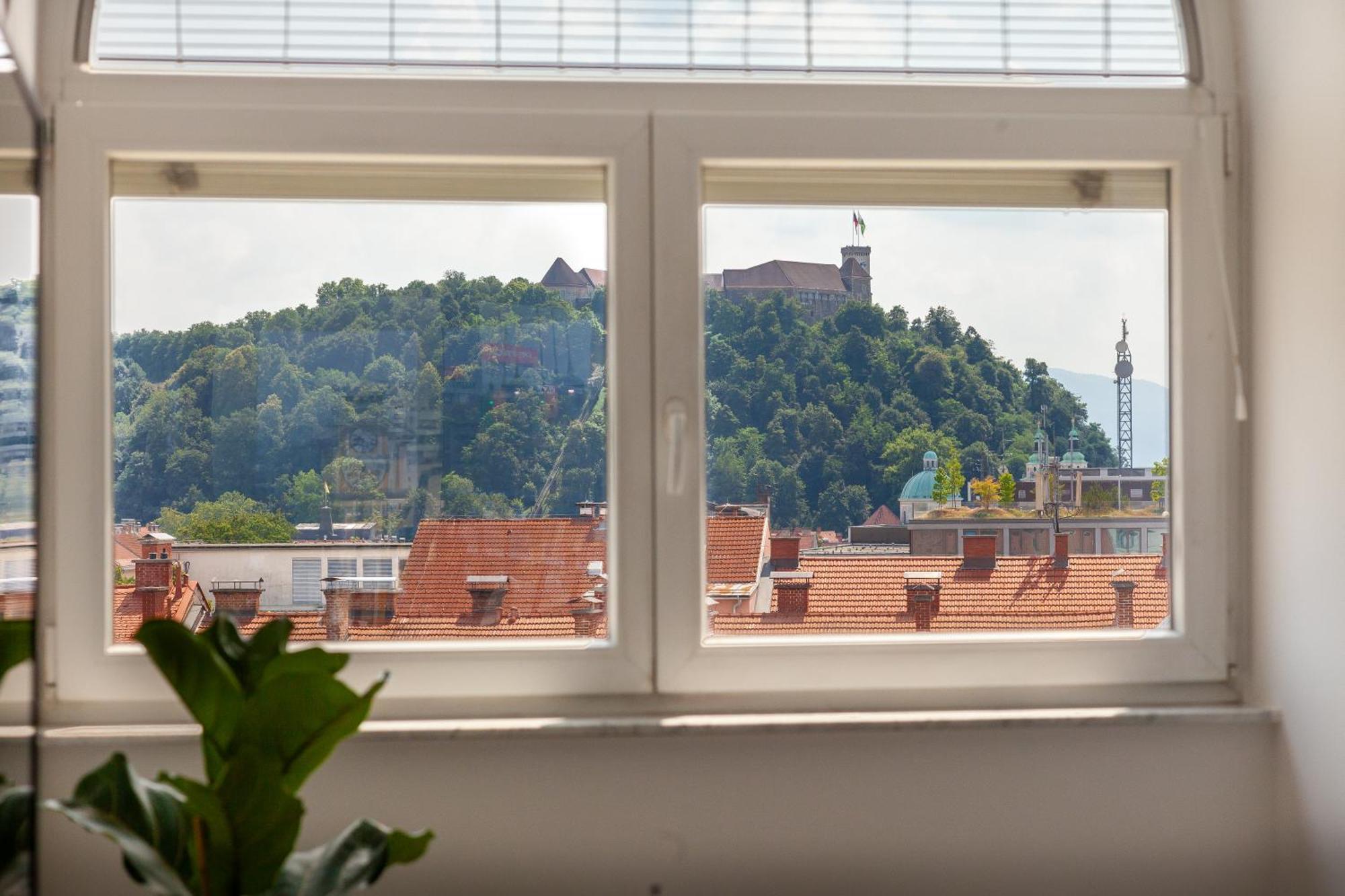 Luxe Penthouse With A Castle View Liubliana Exterior foto