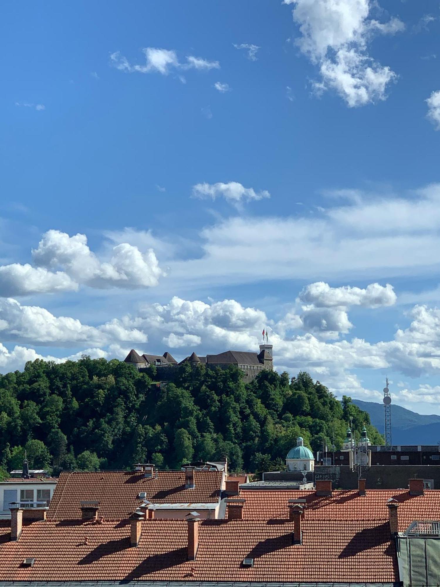 Luxe Penthouse With A Castle View Liubliana Exterior foto